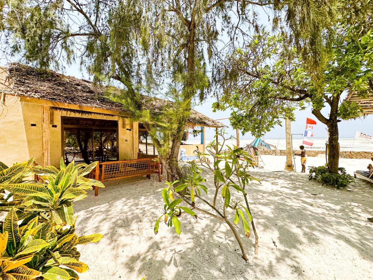Jambo Beach Hotel パジェ エクステリア 写真