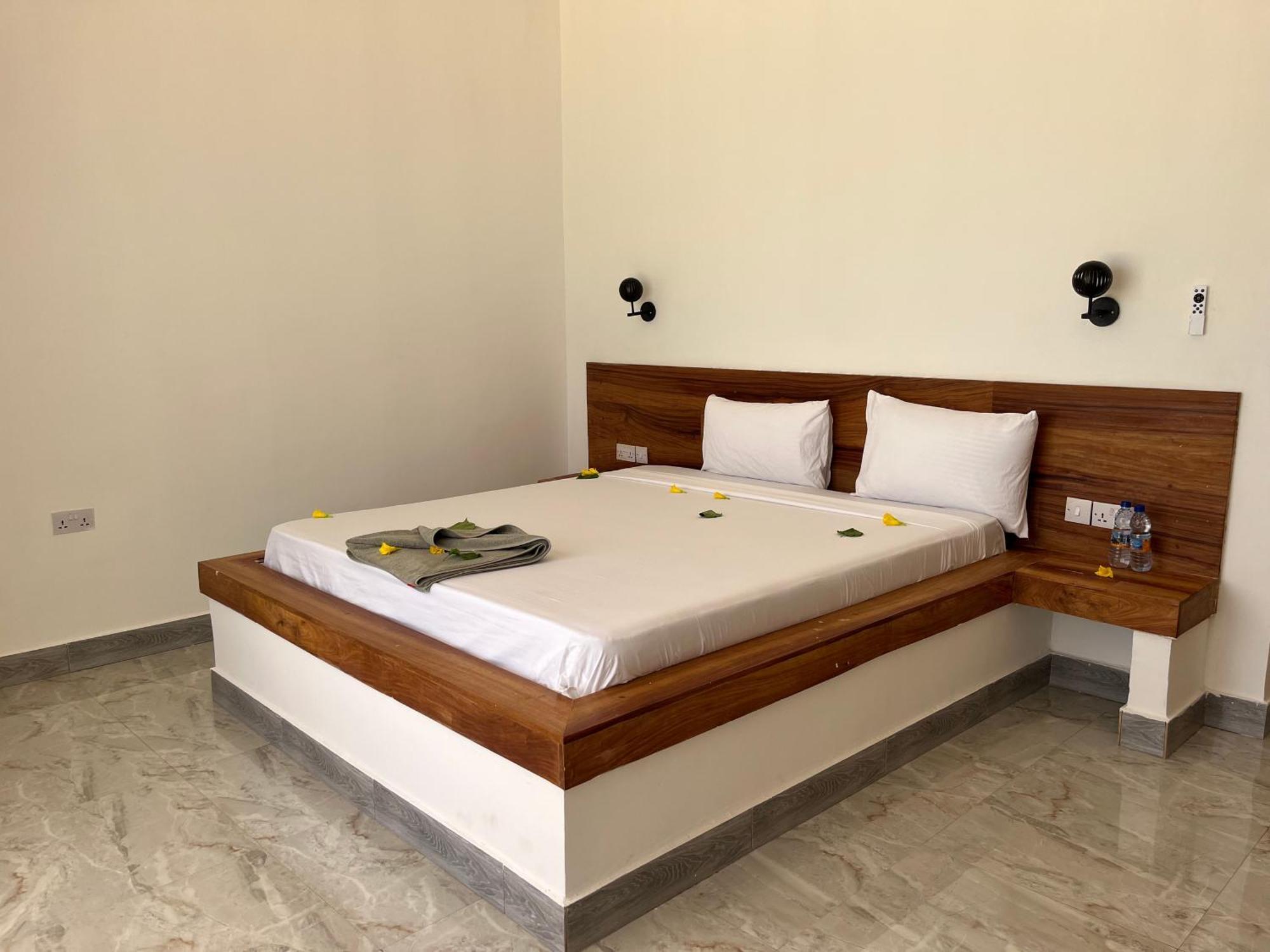 Jambo Beach Hotel パジェ エクステリア 写真